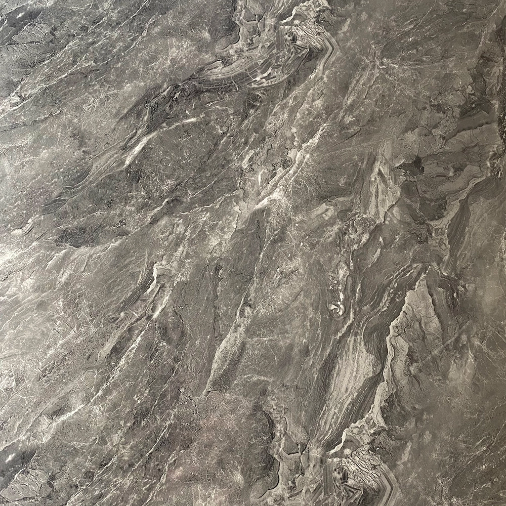 HarteFlooring_PanelesAutoadhesivosPE-60x60-Cemento_detalle-2_Gris.webp